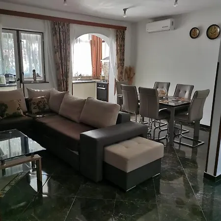 Apartment Dalmatini